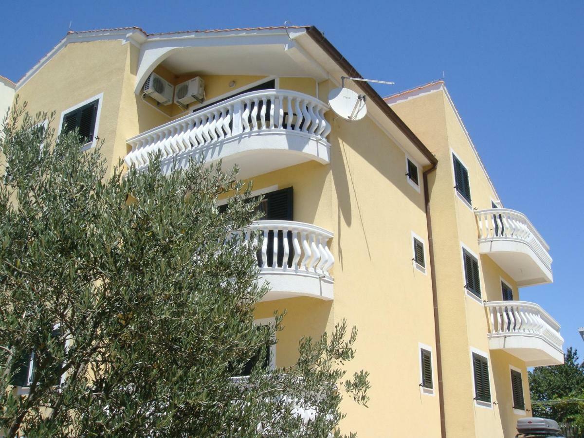 Apartments Martina Vodice Eksteriør bilde
